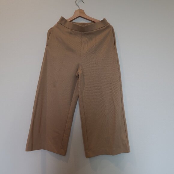 Uniqlo Wide Leg Pants - Picture 3 of 8